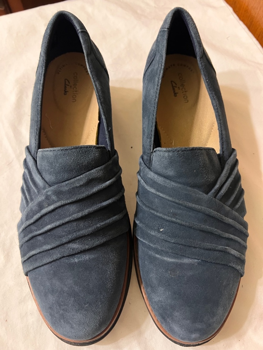 Clarks Navy Suede Ruched Slip-On Loafers